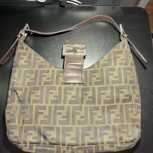 Fendi Jackieo Style Handbag